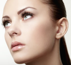 What should you expect before eyelid lift plastic surgery?